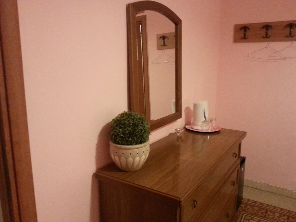 Hard Rock Rooms Rome Bilik gambar